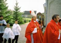 16.IX.2005 Ks. bp. Edward Białogłowski w Głojscach - uroczystość Bierzmowania